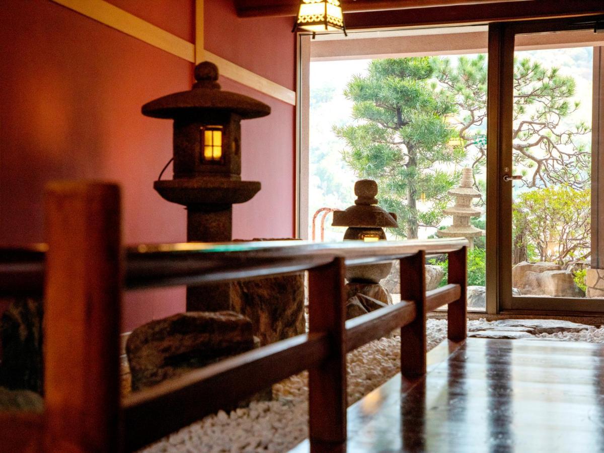 Wakamatsu Hakoneyugawara Hotell Exteriör bild